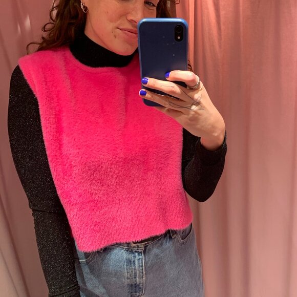 Hunkon Pink Fuzzy Vest - Picture 1 of 5